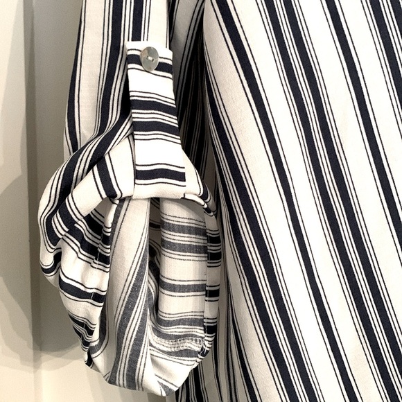 Wrap front striped blouse - Picture 4 of 6